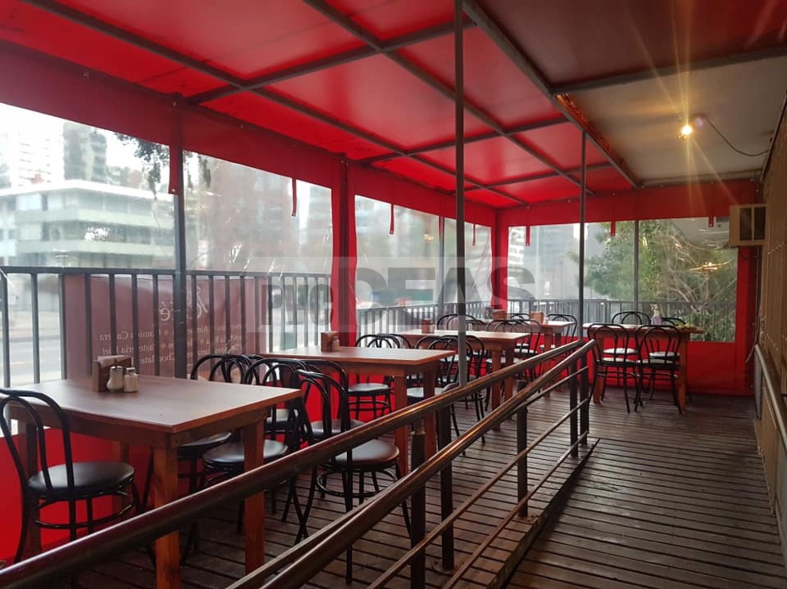 Instalación carpas techos lona restaurant pub exterior